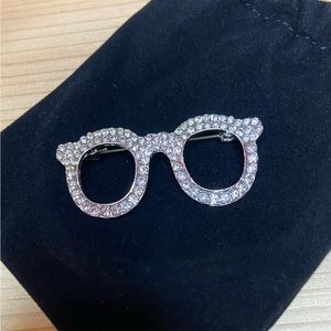 Small Silver & Crystals eyeglass pin/brooch.